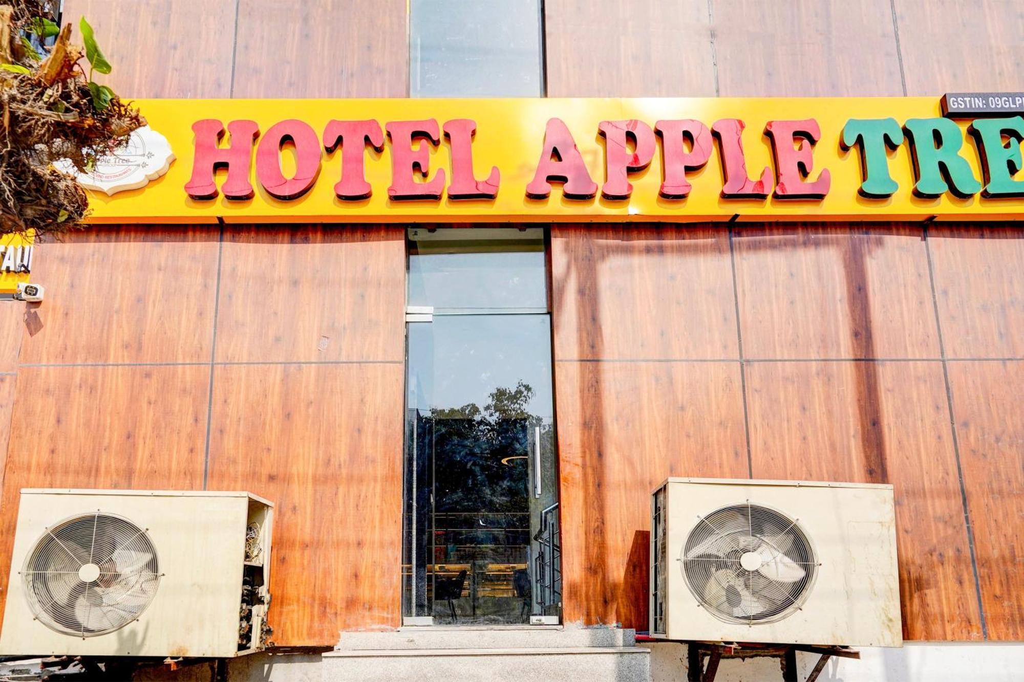 Hotel Collection O Apple Tree Noida Exterior foto